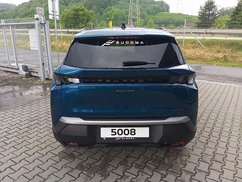 Peugeot 5008 (2026) GT Hybrid 145 e-DCS6 - fotka 6 z 20