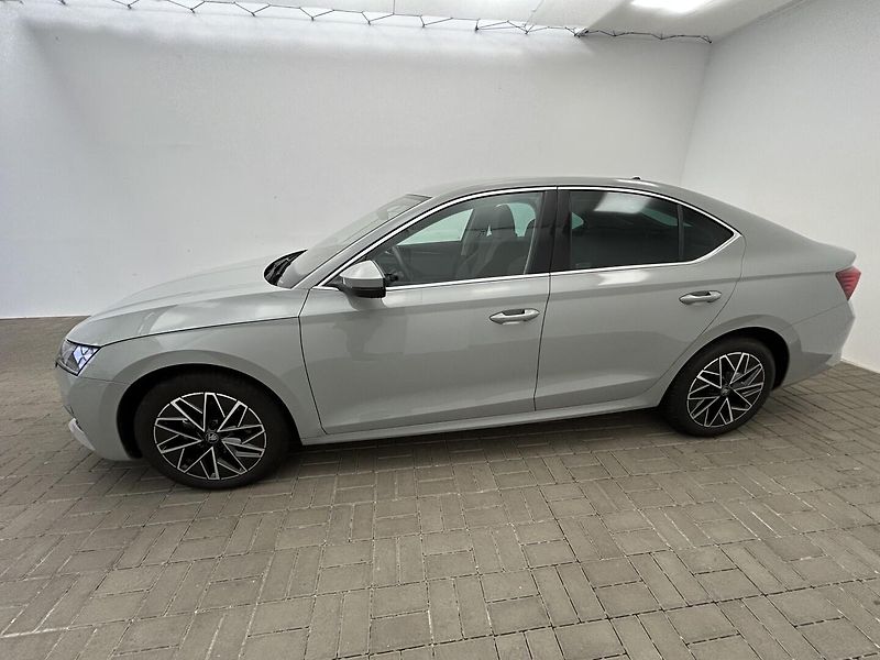 Škoda Octavia 2.0 TDI Top selection - fotka 3 z 27