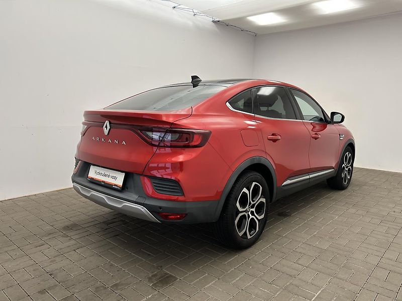 Renault Arkana 1.3 TCe Intens - fotka 2 z 24