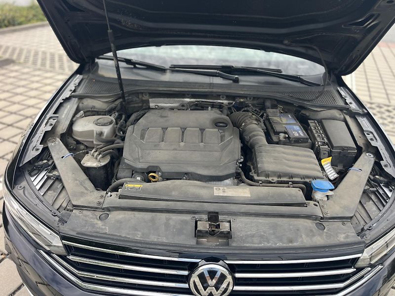 Volkswagen Passat (2019) Variant - fotka 14 z 16