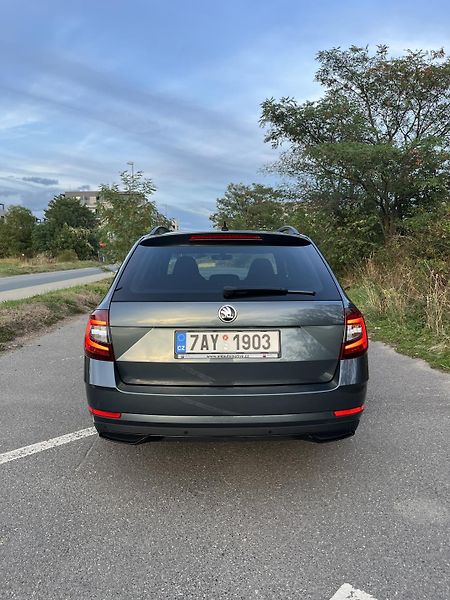 Škoda Octavia (2019) Touring Sport - fotka 4 z 19