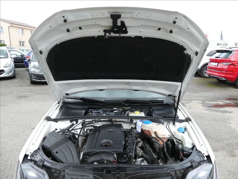 Seat Exeo 1,8 TSi 1.majitel, serviska - fotka 35 z 50