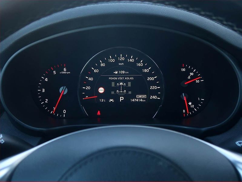 Kia Sorento (2018) GT Line 2.2 CRDi - fotka 11 z 20