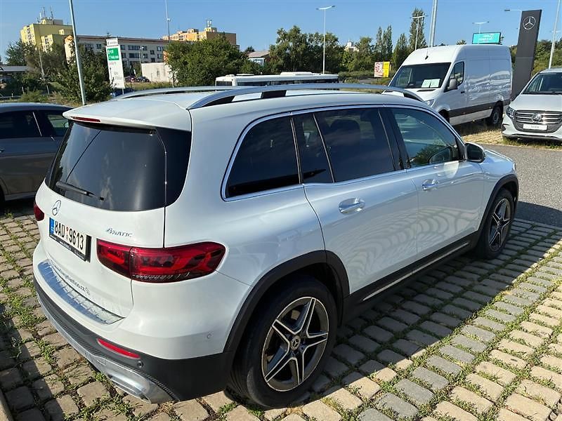 Mercedes-Benz GLB (2020) - fotka 4 z 18