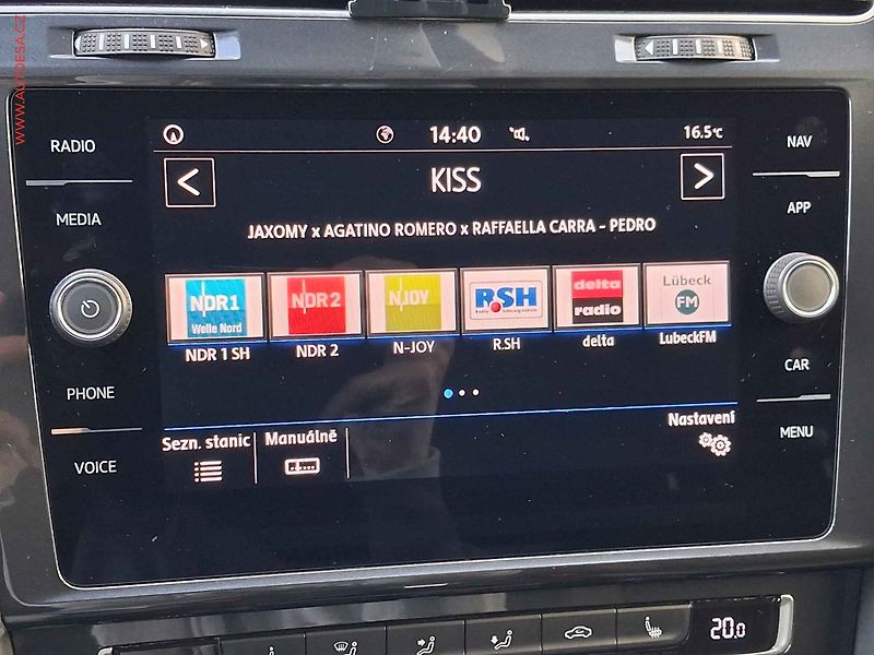 Volkswagen Golf (2020) 2.0 TDi, R-Line, DSG, navi - fotka 19 z 20