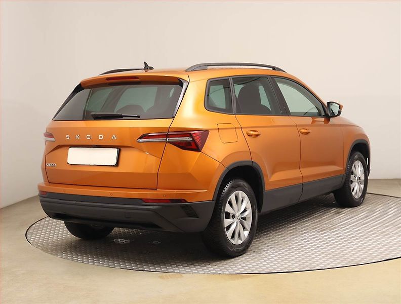 Škoda Karoq (2024) Fresh 1.5 TSI - fotka 5 z 22