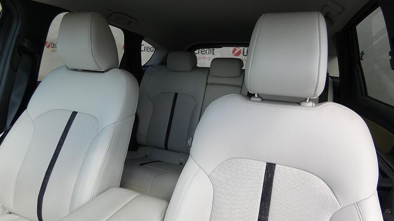 Mazda CX-60 3,3 l e-Skyactiv D254 Exclusiv - fotka 7 z 27