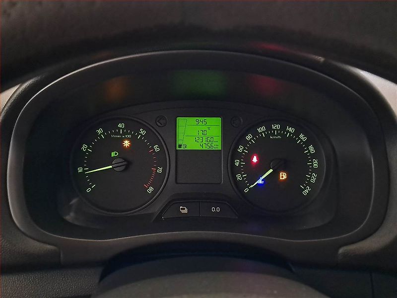 Škoda Roomster (2013) Ambition 1.4 16V, Serv.kniha - fotka 11 z 15