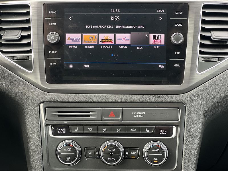 Volkswagen Golf Sportsvan 1.5TSi 96kw KLIMA TAŽNÉ  - fotka 21 z 46