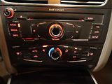 Audi A4 (2009) 2.0 TDi, 1.maj, AC, park - náhled 14