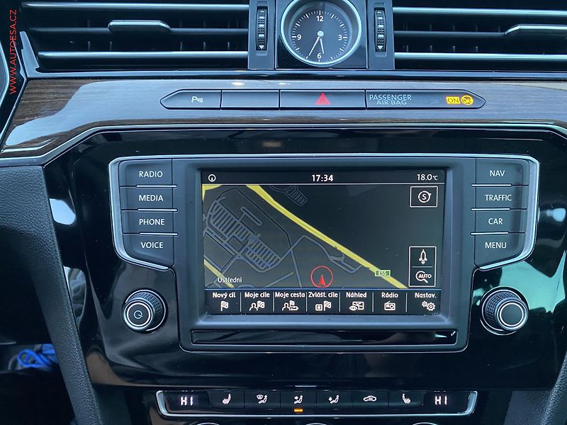 Volkswagen Passat (2015) 2.0 TDi 4x4, ČR, Highline - fotka 17 z 18