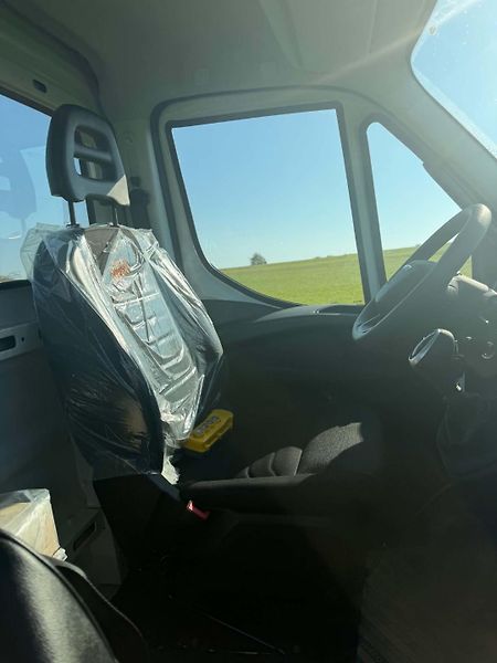 Iveco Daily (2025) 45C18 novy kontejner - fotka 11 z 12