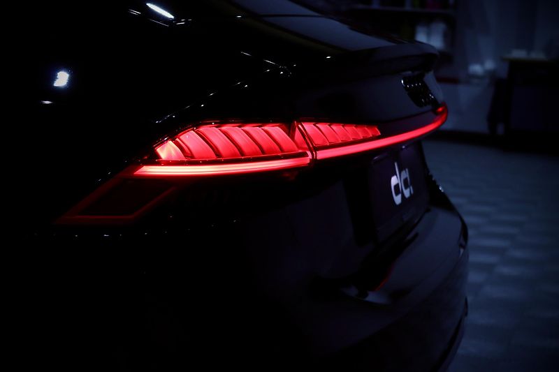 Audi A7 55 TFSI 3.0 V6 quattro S line - fotka 7 z 60