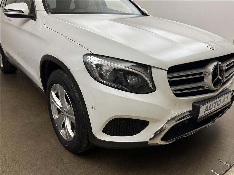 Mercedes-Benz GLC 2,1 OFFR PAK. VZDUCH EXCLUSIVE - fotka 42 z 51