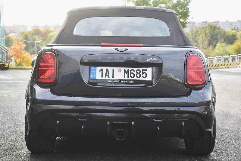 Mini Cabrio JWC v testu
