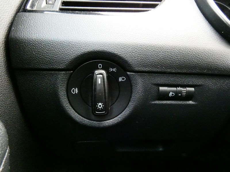 Škoda Octavia III Combi ActivePlus 1.6 TDI C - fotka 30 z 30