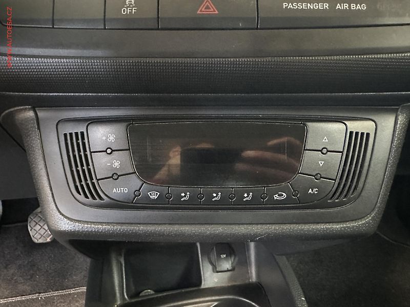 Seat Ibiza (2014) 1.2 TSi, Style, TZ, kola - fotka 14 z 19