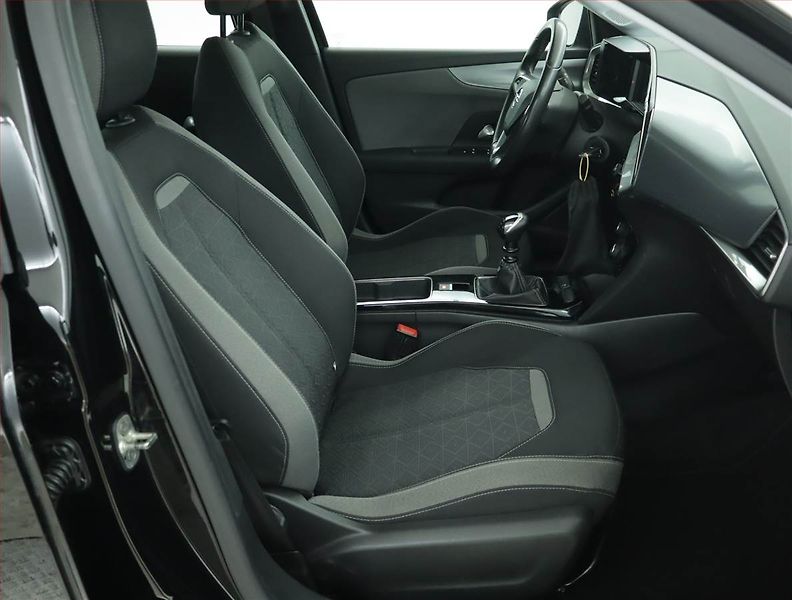Opel Mokka (2021) Edition 1.2 Turbo, Tempomat - fotka 9 z 14