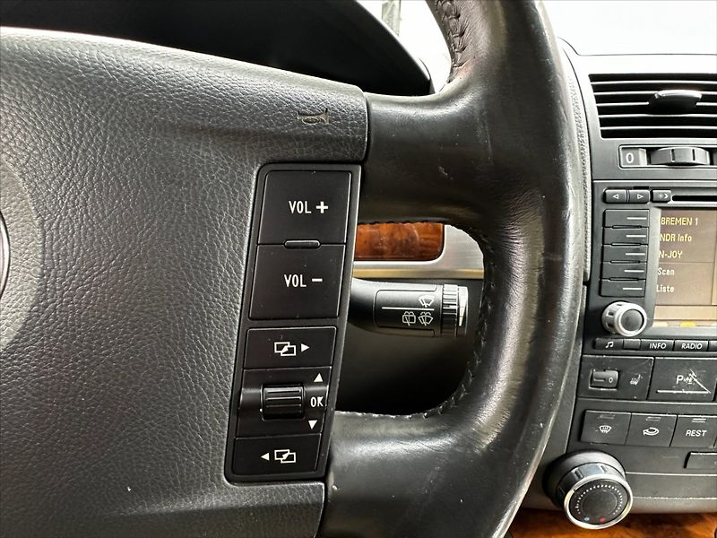 Volkswagen Touareg 3,2 V6 177kW-4X4-LPG - fotka 20 z 36