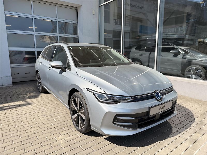 Volkswagen Golf Variant (2026) 1,5 eTSI 7DSG mHEV  People - fotka 3 z 16