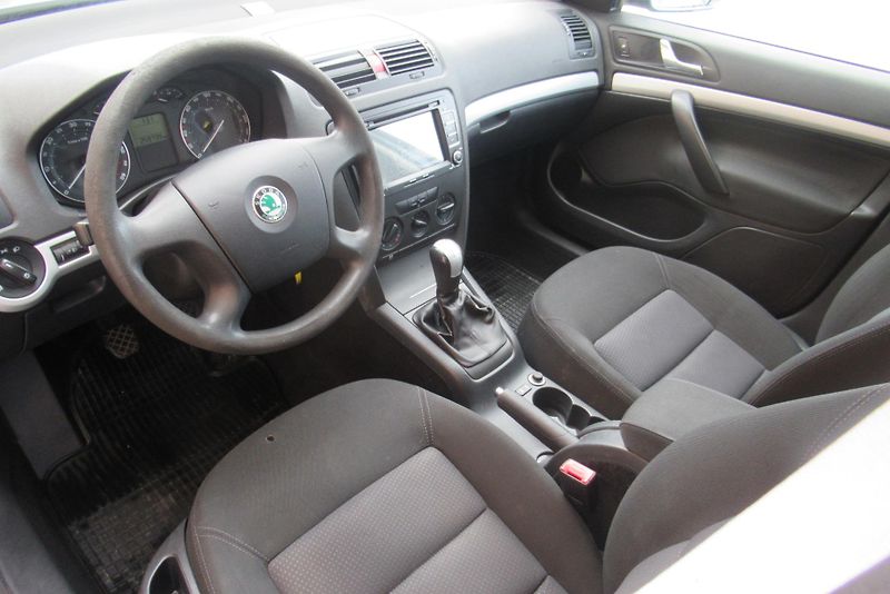 Škoda Octavia 1.9 TDI 4x4 TAŽNÉ  - fotka 9 z 19