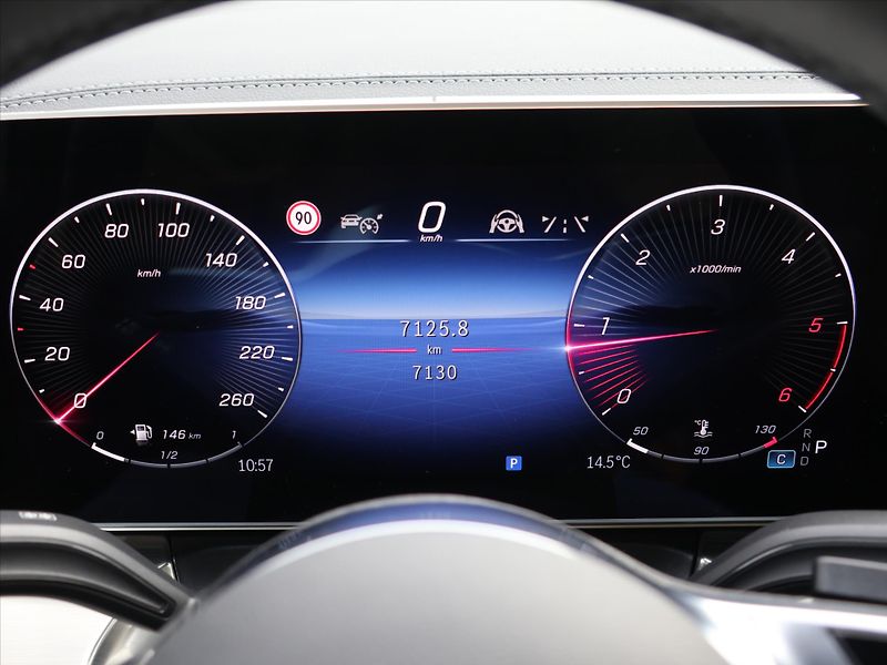 Mercedes-Benz Třídy V 2,0 300d 4Matic Long Exclusive - fotka 27 z 54