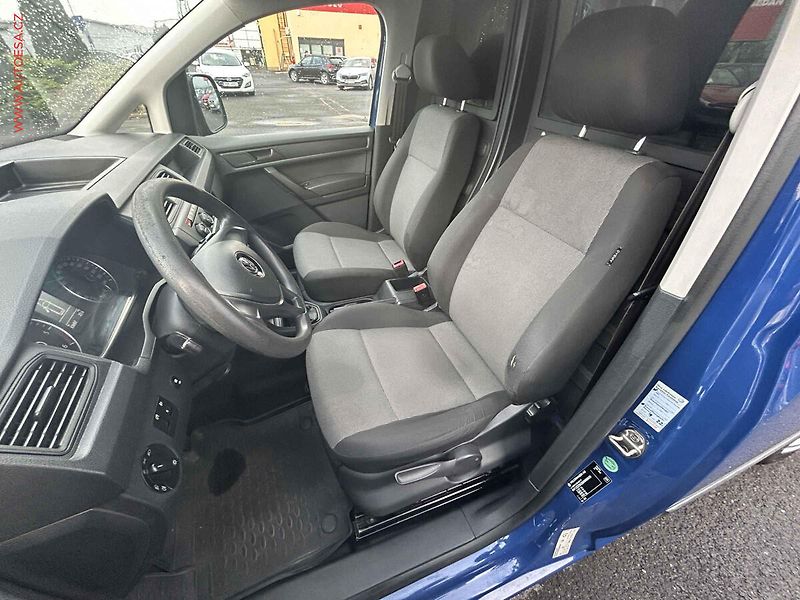 Volkswagen Caddy (2016) 2.0TDi, Aut.AC, STK2/28 - fotka 9 z 15