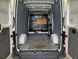 Volkswagen Crafter 2.0 TDI L2H3 - náhled 16