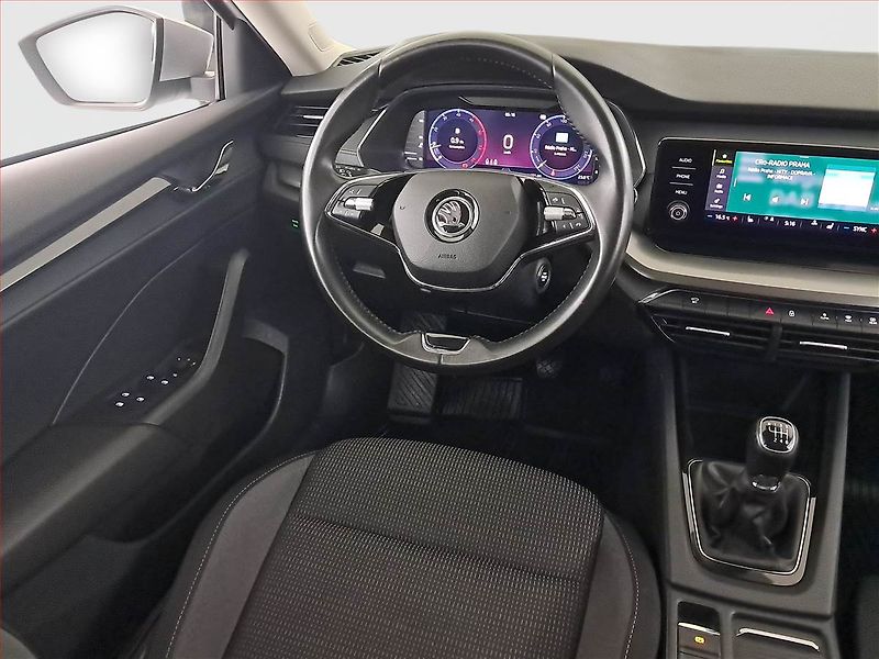 Škoda Octavia (2023) Ambition 2.0 TDI, ČR,1.maj - fotka 7 z 17