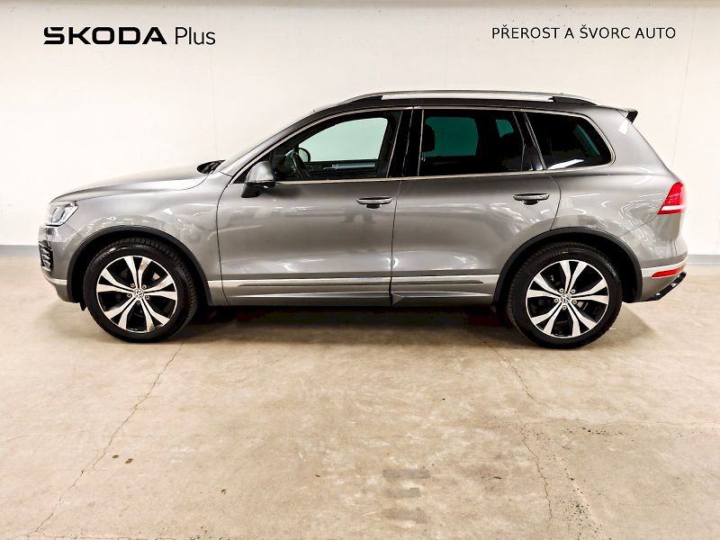 Volkswagen Touareg (2018) 3.0 TDI 193 kW DSG R-line - fotka 3 z 31