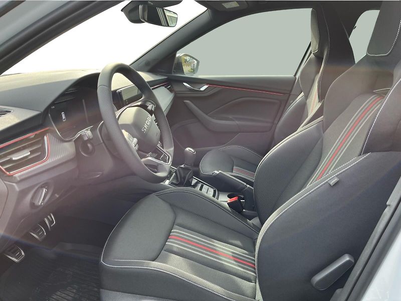 Škoda Kamiq MONTE CARLO 1.0TSI 85kW - fotka 11 z 22