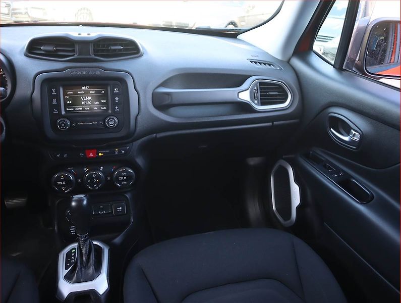 Jeep Renegade (2015) 2.0 MultiJet, 4X4, Automat - fotka 8 z 21