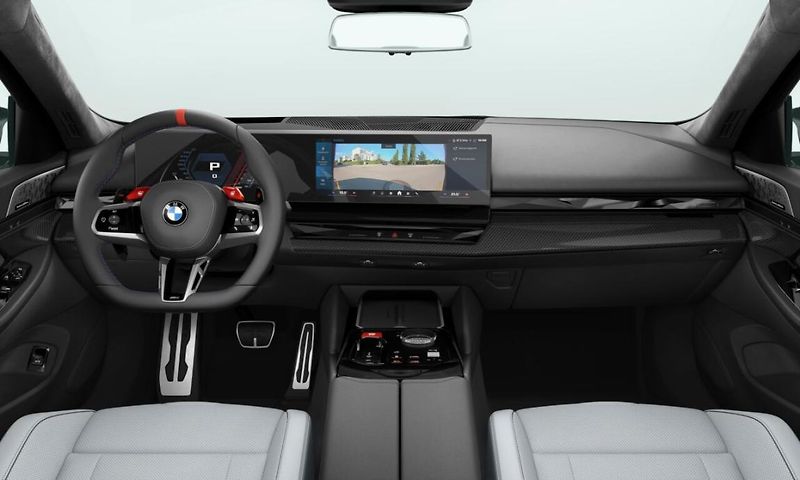 BMW M5 Touring - fotka 3 z 4
