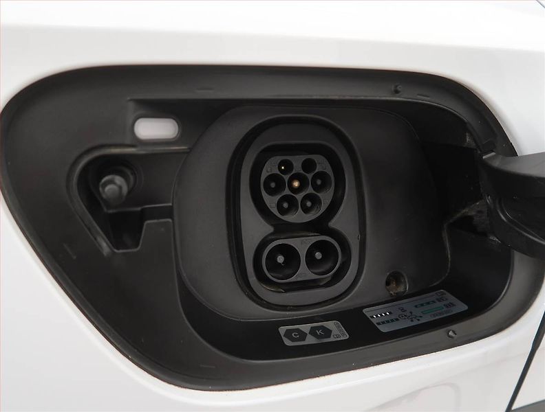 Volkswagen ID.4 (2021) Pro Perf. (82 kWh), digi klima - fotka 23 z 24