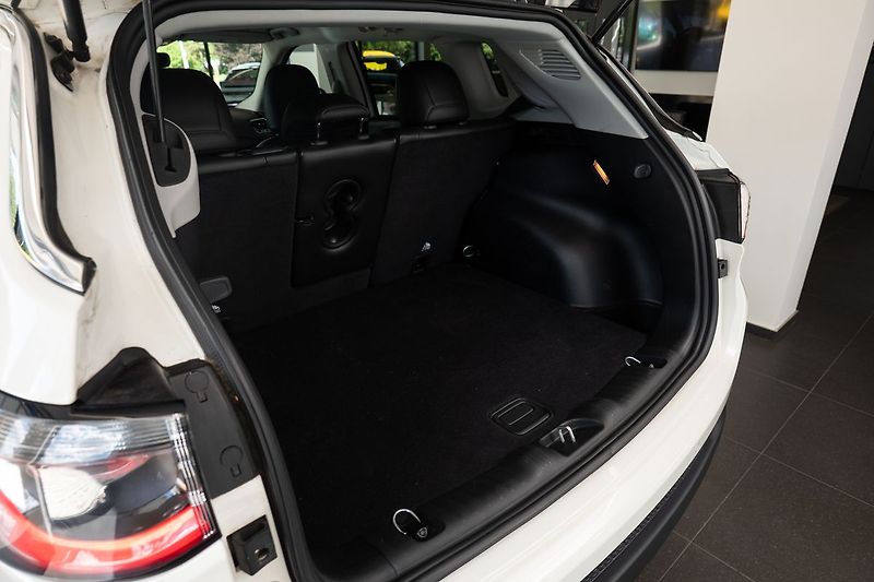 Jeep Compass - fotka 18 z 21