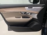 Volvo XC90 (2026) B5 AWD AUT DARK PLUS 7míst - náhled 7