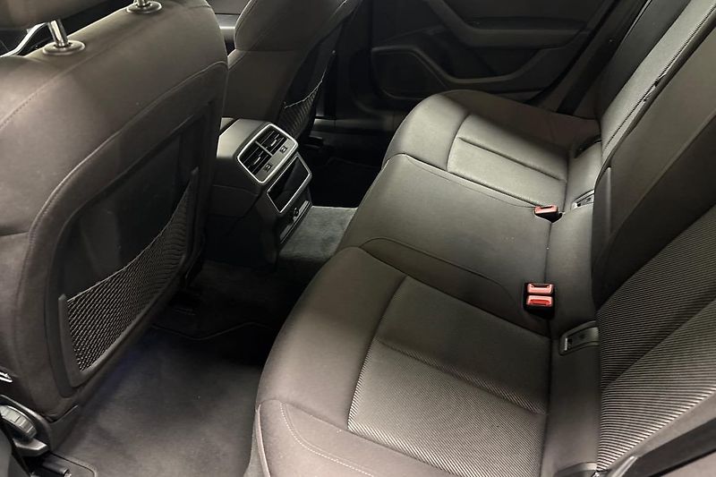 Audi A6 50TFSIe Quattro - fotka 12 z 16