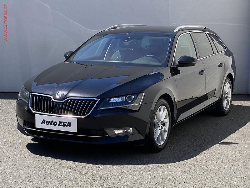 Škoda Superb (2019) 1.5 TSi, Style, bixen, navi - fotka 3 z 19