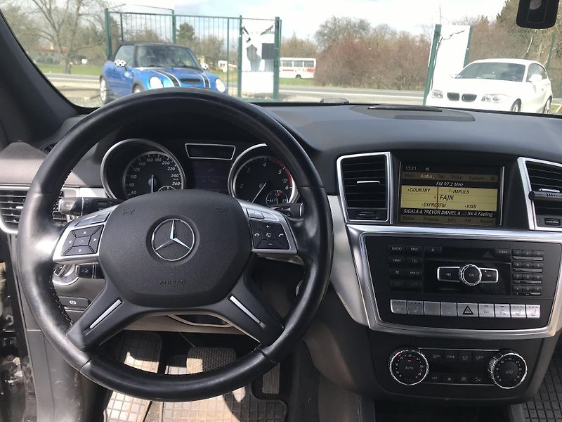 Mercedes-Benz Třídy M 350 CDI 190 KW,AMG,PORUCHA !!! - fotka 14 z 17