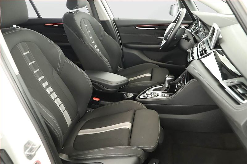 BMW Řada 2 (2015) Advantage 218d Gran Tourer - fotka 7 z 20