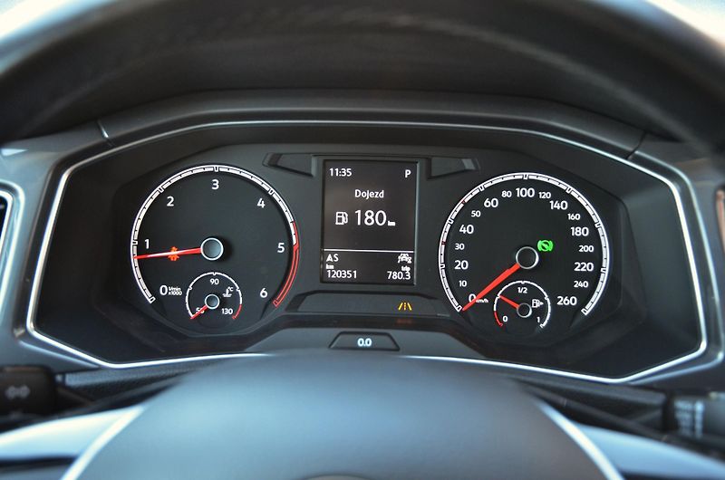 Volkswagen T-Roc (2020) 2.0 TDi DSG iQ.Drive Webasto - fotka 26 z 44