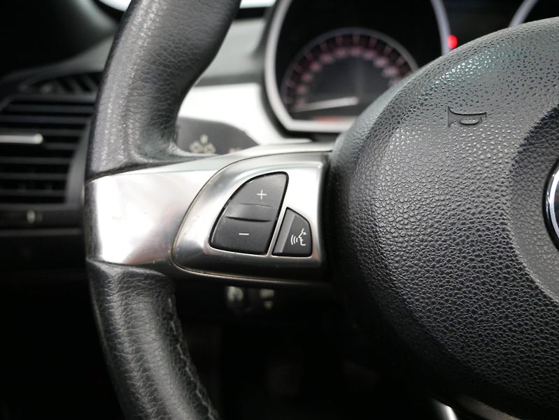 BMW Z4 - fotka 15 z 21