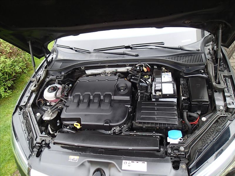 Škoda Superb 2,0 TDi, DSG, 4x4 , Tažné - fotka 45 z 48