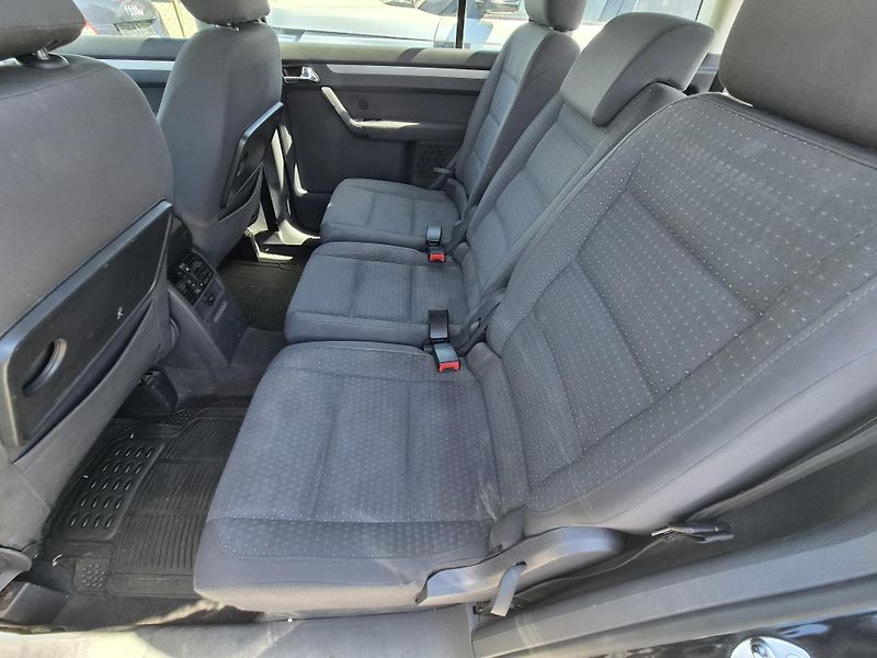 Volkswagen Touran (2005) 2,0 TSi 7 míst - fotka 7 z 10