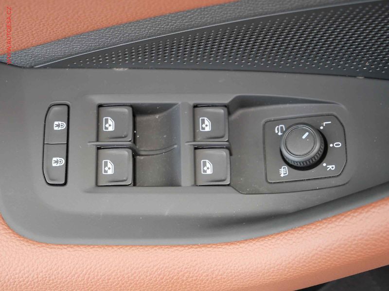Škoda Superb (2025) 2.0 TSi 4x4, 1.maj,ČR, L&K - fotka 14 z 49