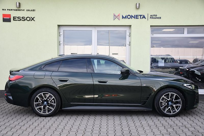 BMW i4 eDrive40 M-SPORT HUD 1.M TAŽNÉ - fotka 12 z 44