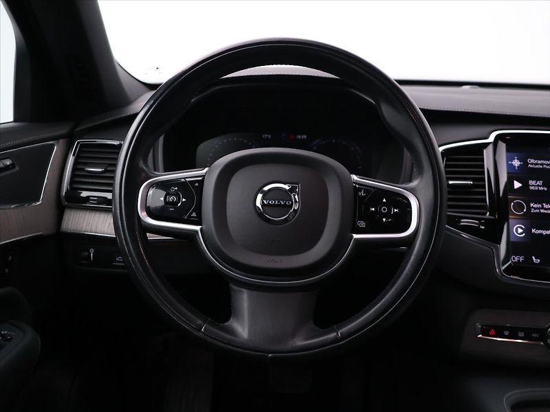 Volvo XC90 2,0 B5 173kW Inscription CZ DP - fotka 14 z 31
