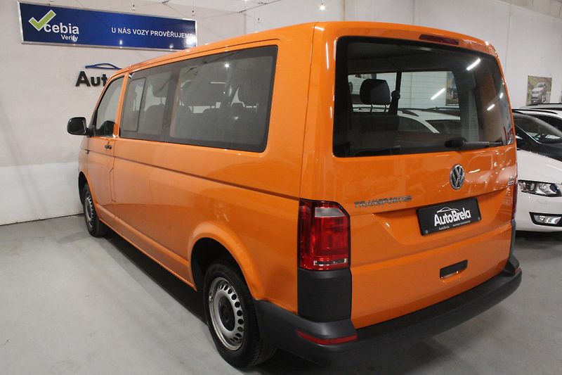Volkswagen Transporter (2018) T6 2.0 Klima 9Míst - fotka 9 z 20