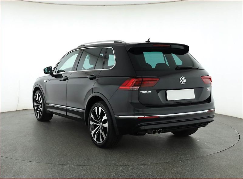 Volkswagen Tiguan (2018) R-Line 2.0 TDI - fotka 4 z 20