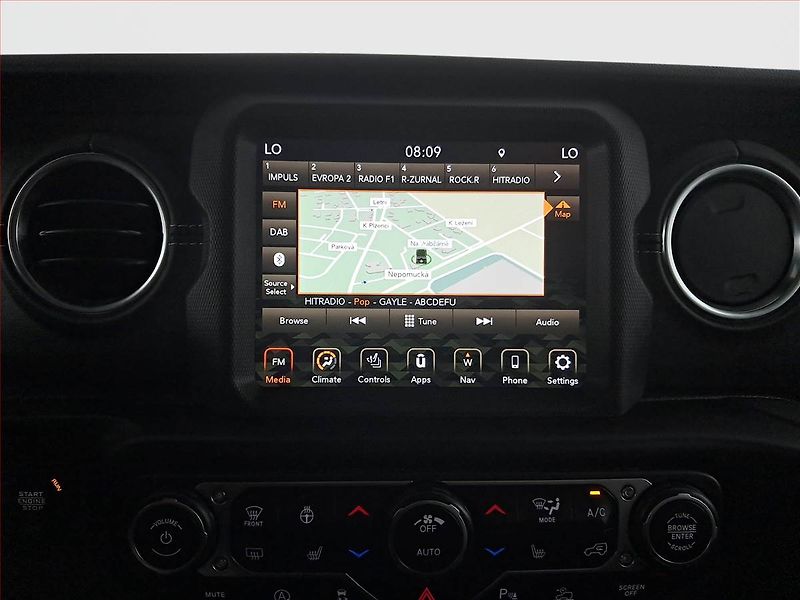 Jeep Wrangler (2021) 2.0 eTorque - fotka 13 z 25